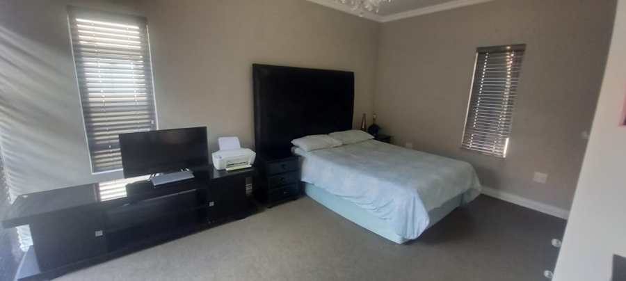 3 Bedroom Property for Sale in Wild Olive Estate Free State